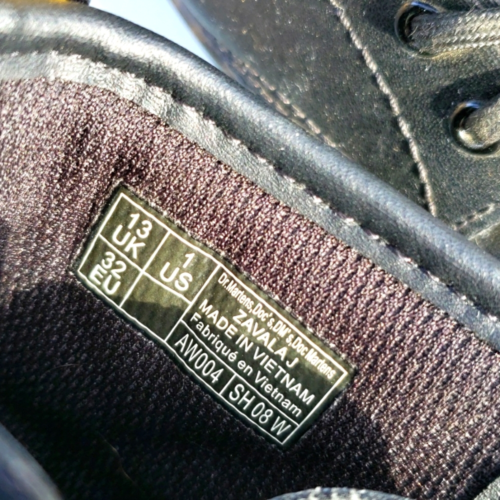 Kids Doc Martens Zavala  Black Leather combat boots sz US 1 / EU 32 - Picture 6 of 6